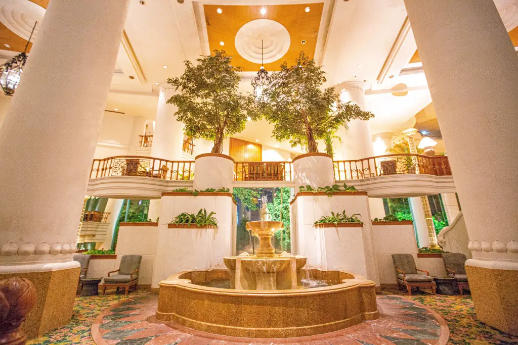 Бангкок: Отель Montien Riverside Hotel Bangkok