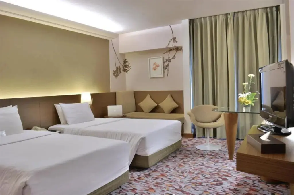 carousel image 4