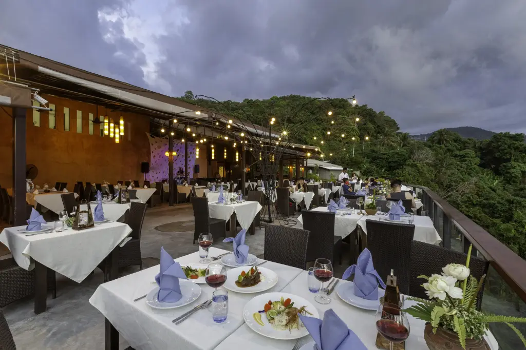 Муанг: Отель Secret Cliff Resort Phuket