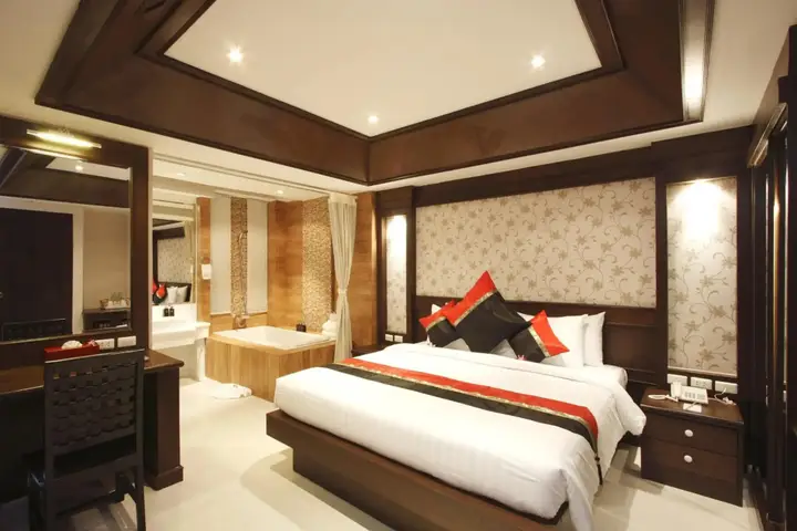 Пхукет: Отель Rayaburi Hotel Patong