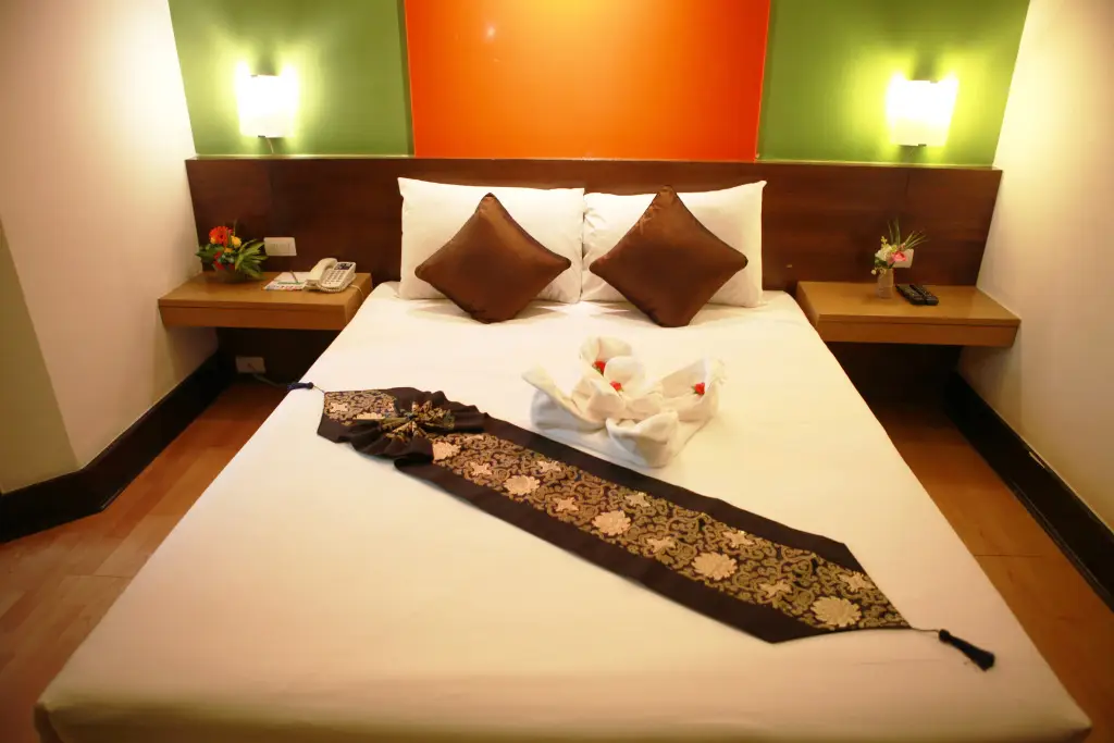 Бангкок: The Seasons Bangkok Huamark