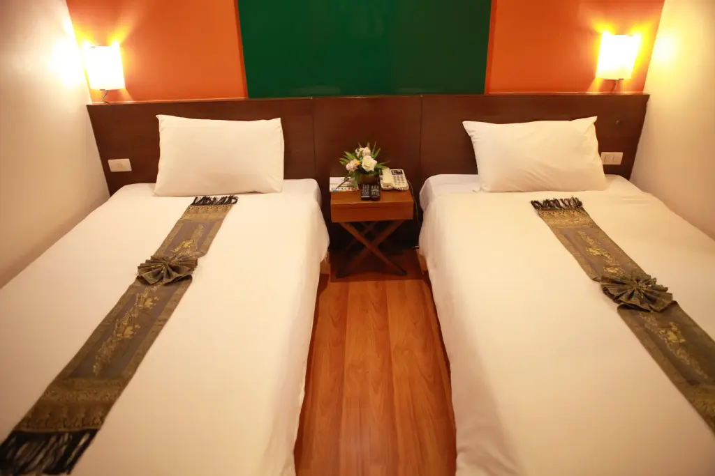 Бангкок: The Seasons Bangkok Huamark