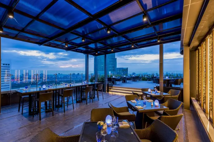 carousel image 4