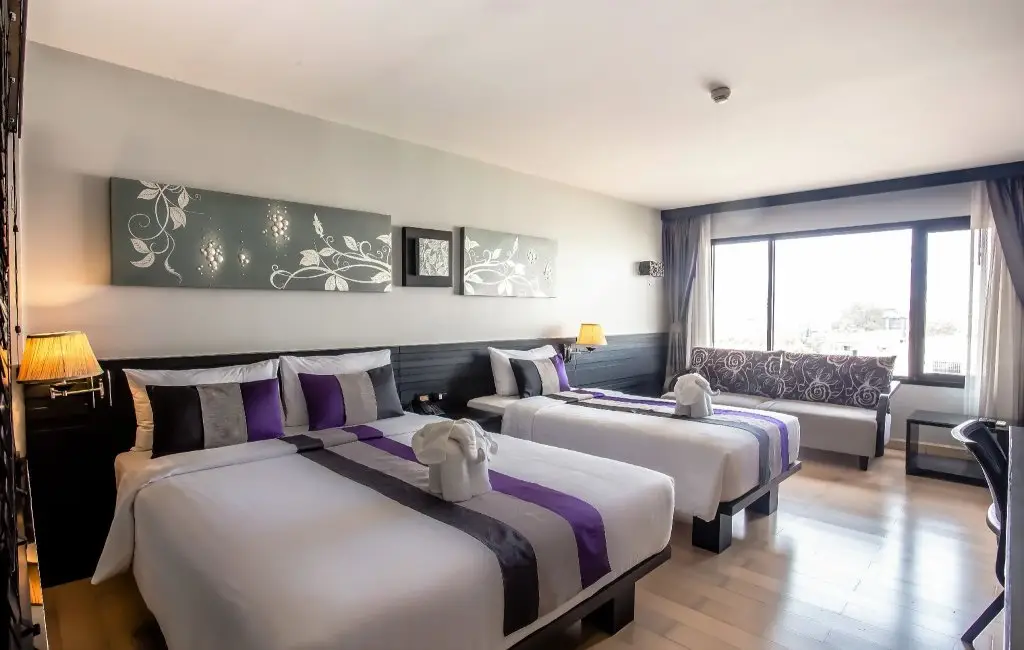 Бангкок: Nouvo City Hotel