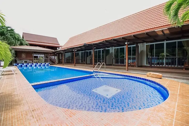 Сам-Рои-Йот: Lamai Resort by OYO Rooms