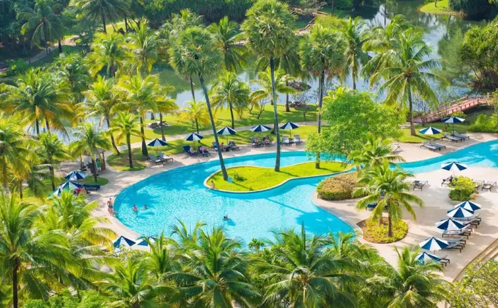 Пхукет: Pullman Phuket Karon Beach Resort ex. Hilton Phuket Arcadia Resort