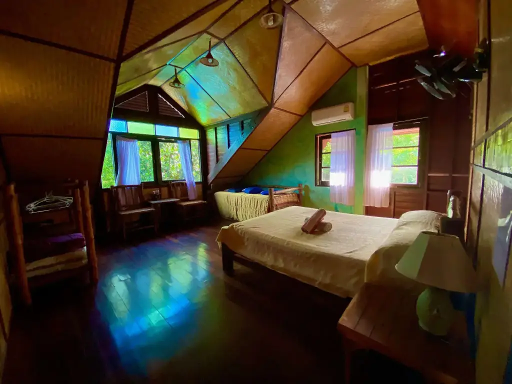 Муанг: Shanti Lodge Phuket