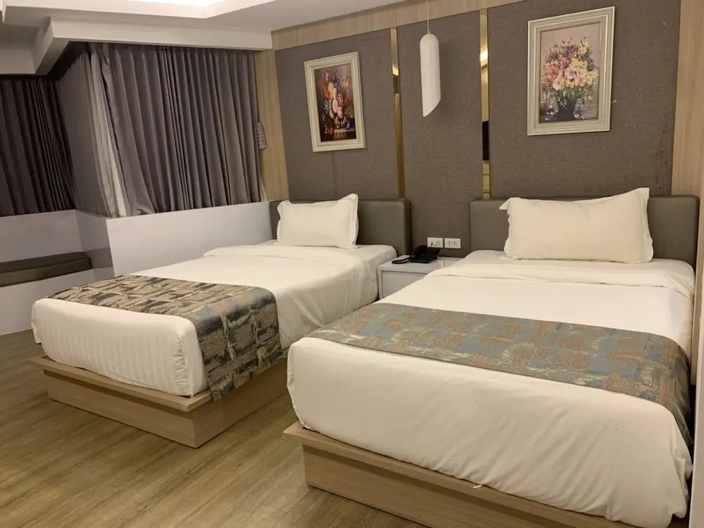 Сирача: Jomtien Holiday Inn Pattaya