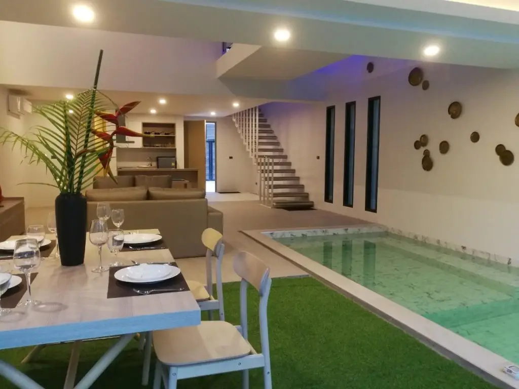 Самуи: Punnpreeda Pool Villa Beachfront Samui