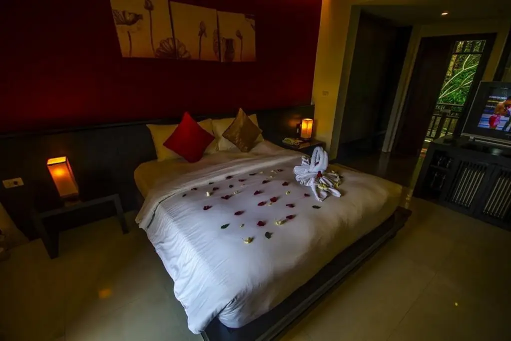Самуи: Bhundhari Koh Samui