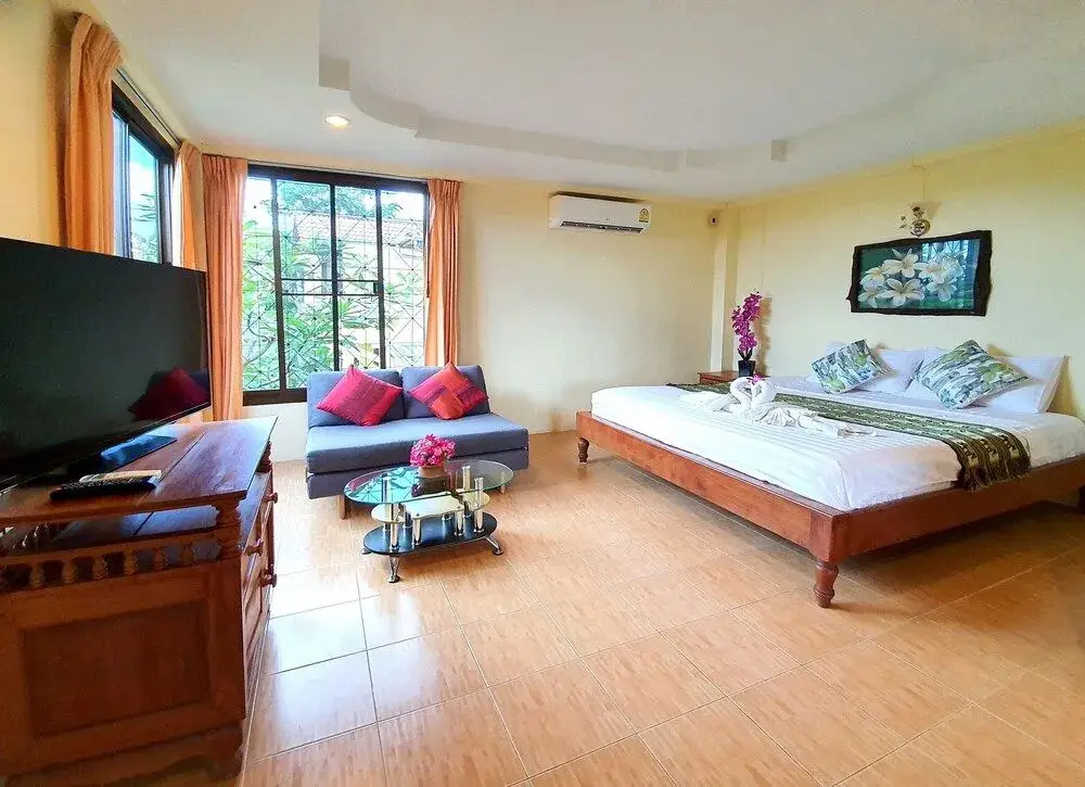 Муанг: Phuket Lilla House