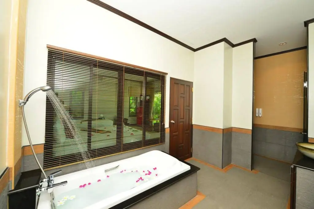 Муанг: Naiharn Garden Villa