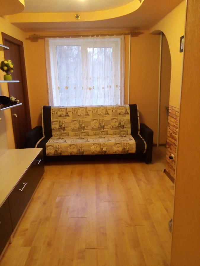 Великий Новгород: Apartment On Germana
