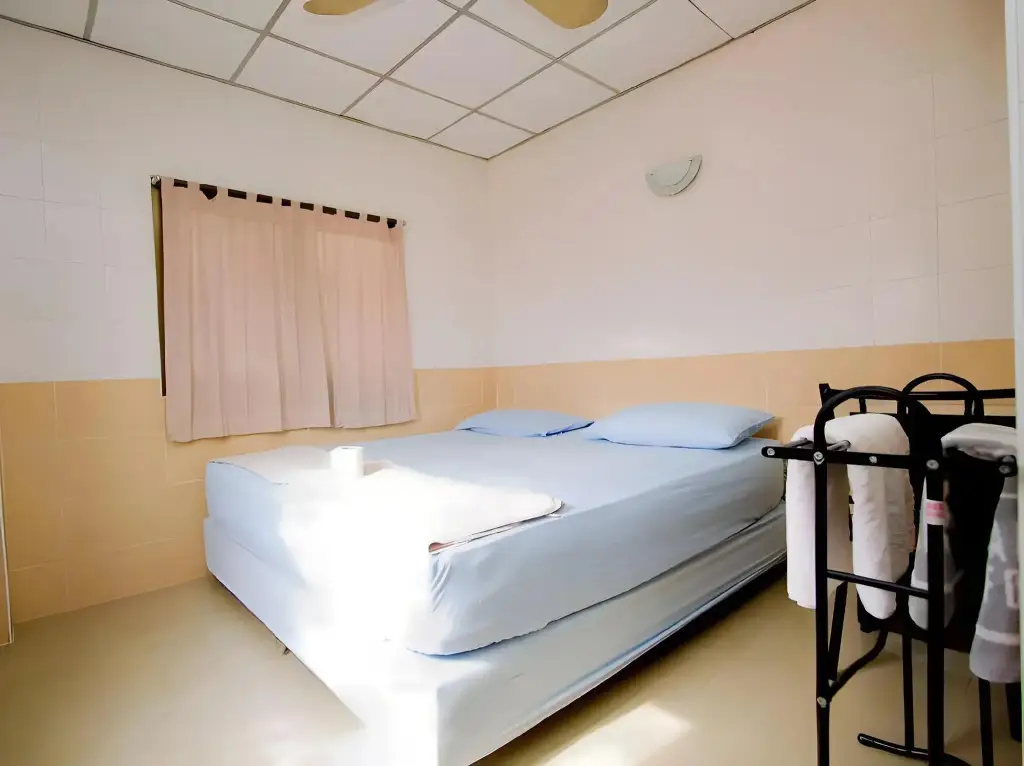 Бангкок: At Home Guest House