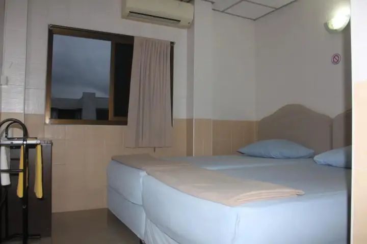 Бангкок: At Home Guest House