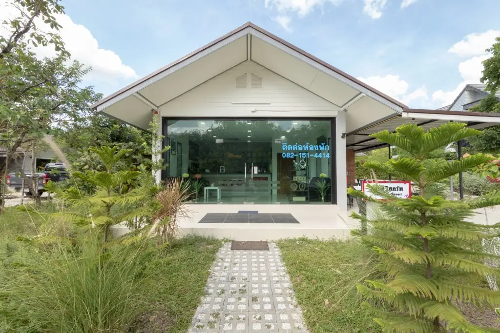 Районг: OYO 75378 Thawapee Resort