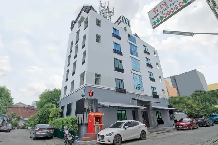Бангкок: OYO 818 Suksomboon Residence