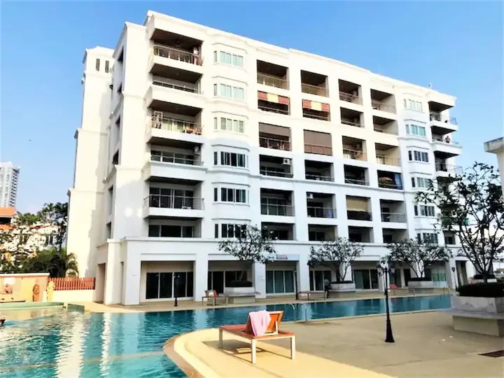 Паттайя: Platinum Suites Studio Condo Jomtien