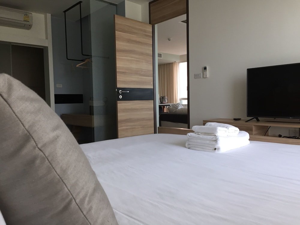Хуахин: Wan Vayla Luxury Condo Hua Hin