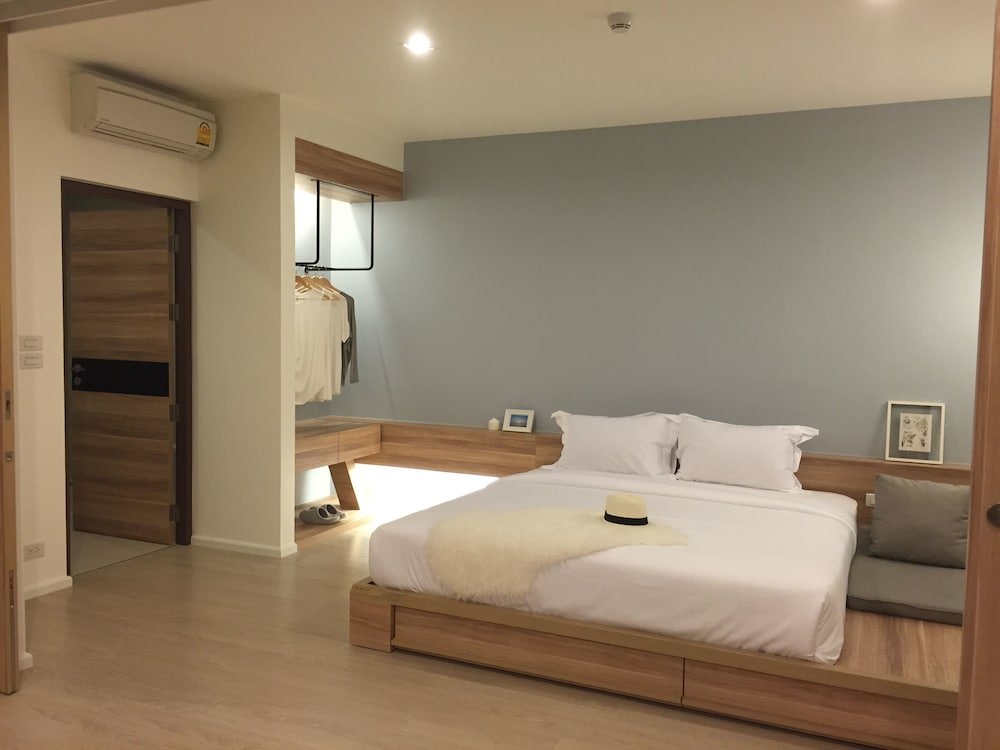 Хуахин: Wan Vayla Luxury Condo Hua Hin
