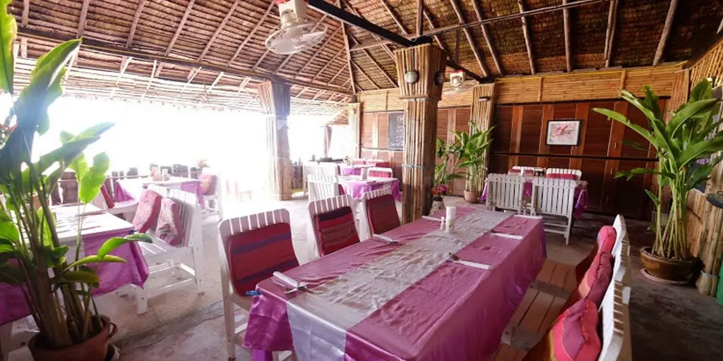 Ланта: Rann Chalet Beach Side