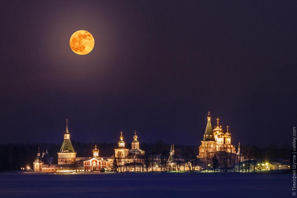 Валдай: International Camp club Bereg Best Beach Stylish Coastline Valdai Lake National Park