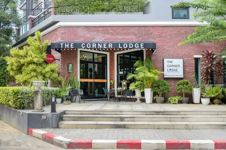 Паттайя: The Corner Lodge