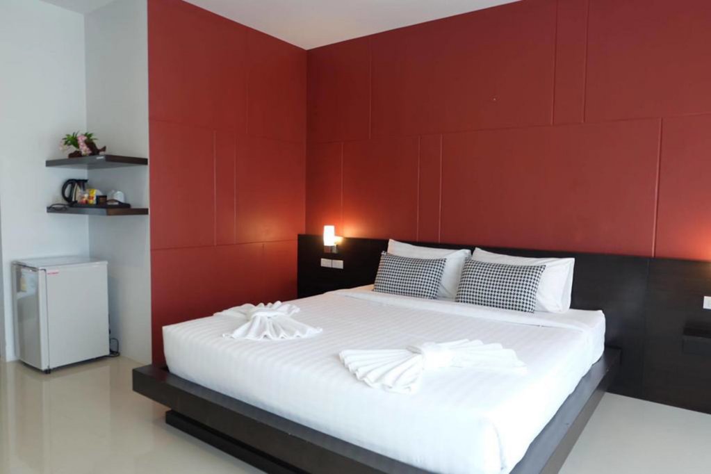 Тхаланг: Отель Phuket Airport Place