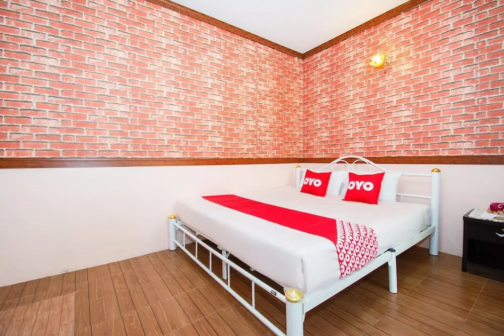 Пхетчхабури: Baandin Resort by OYO Rooms