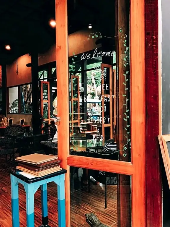 Ко-Липе: Lipe - Bloom Cafe and Hostel