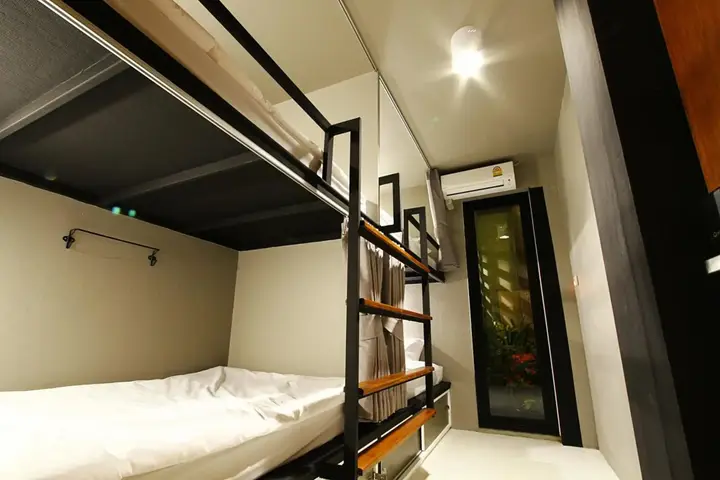 Бангкок: Here Hostel