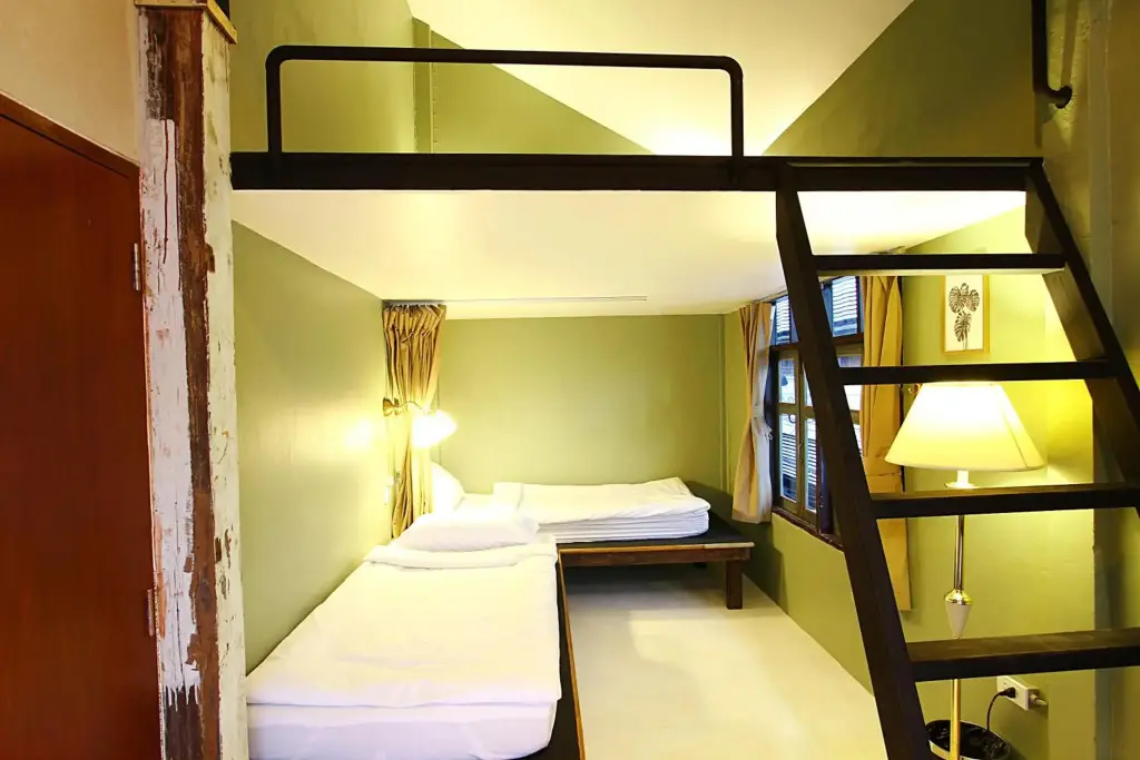 Бангкок: Here Hostel