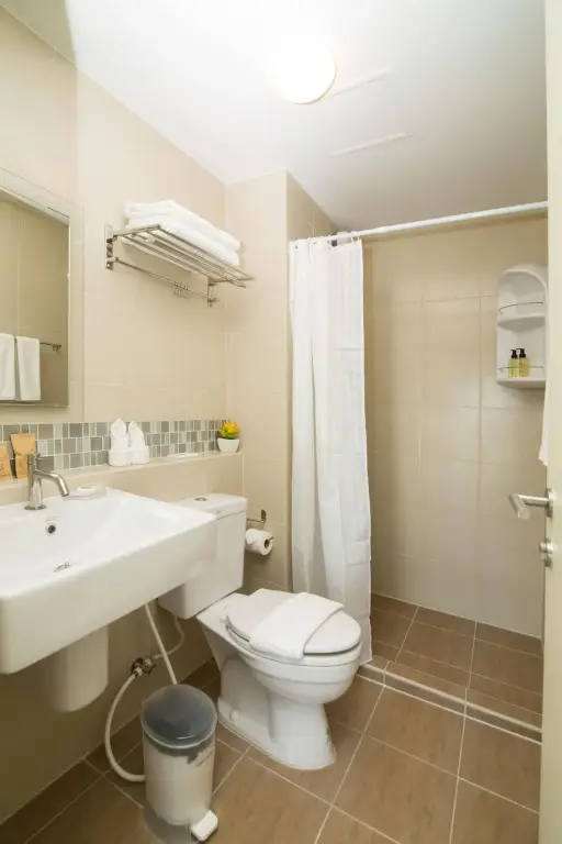 Хуахин: First Choice Suites By The Sea