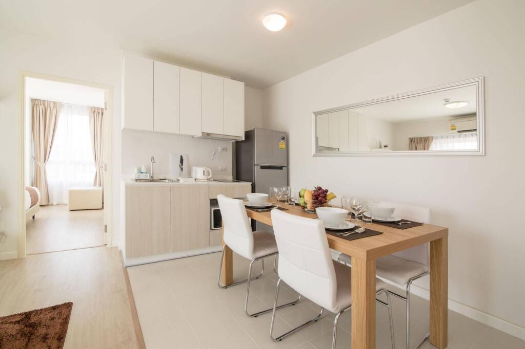 Хуахин: First Choice Suites By The Sea