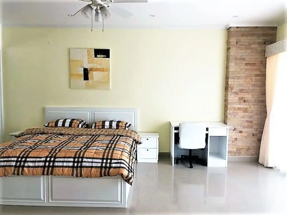 Паттайя: 1 Bedroom Apartment at View Talay 5