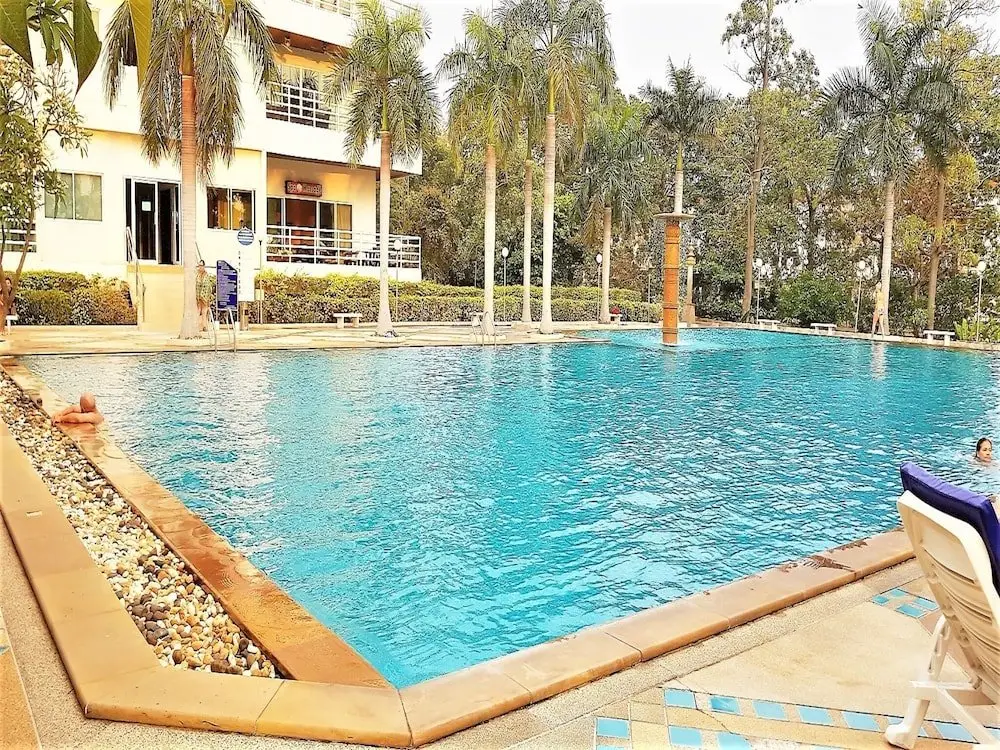 Паттайя: 1 Bedroom Apartment at View Talay 5