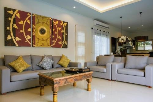 Тхаланг: Two Villas Oriental