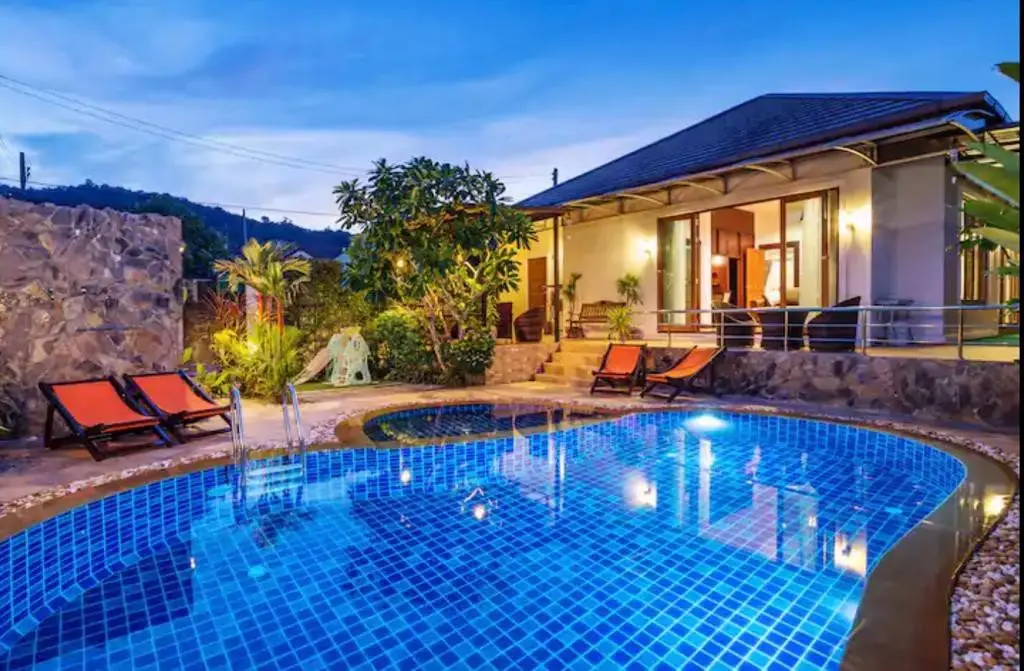 Краби: Aonang Serene 3 Bedrooms Private Pool Villas with Backyard