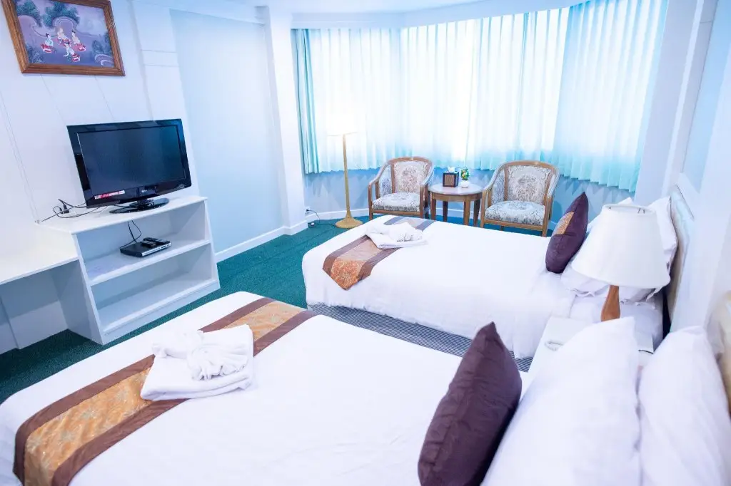 Сисакет: Hotel Prompiman