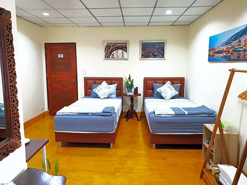 Бангкок: 297 Nature Residence
