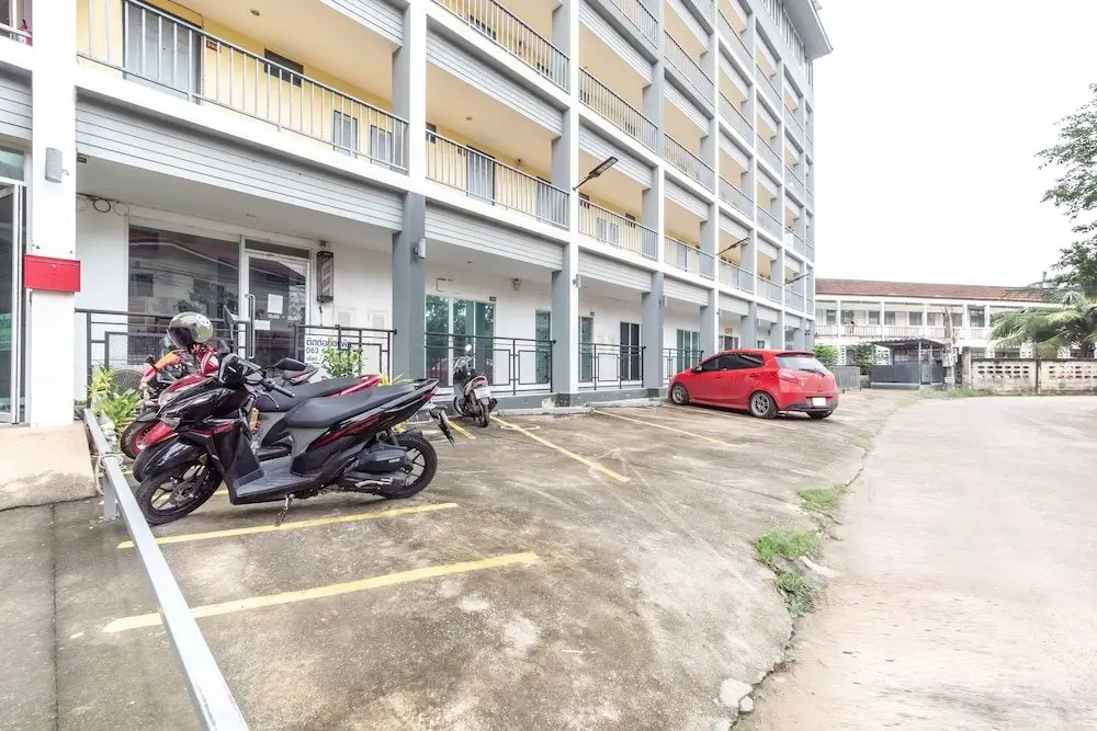 Паттайя: V Place Apartment