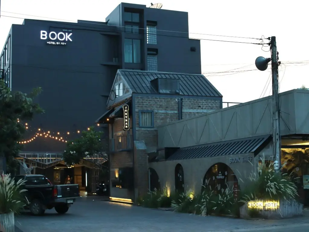 Чиангмай: BOOK Design HOTEL (SHA Extra plus)