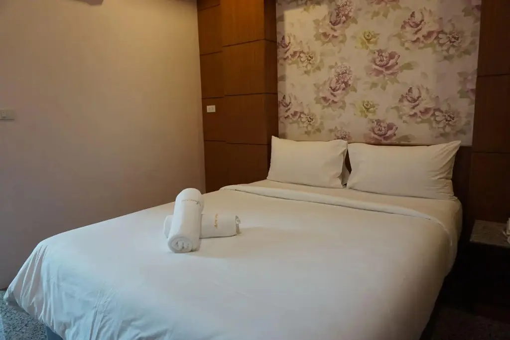 Накхонситхаммарат: Sabai Palace