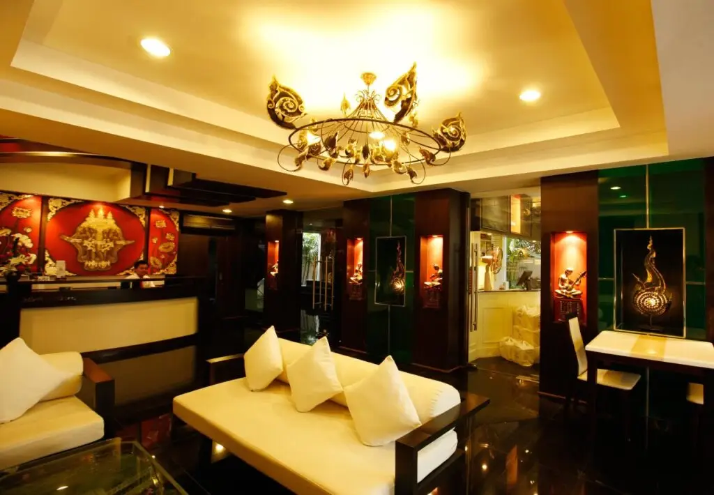 Mirth Sathorn Hotel — фото 1