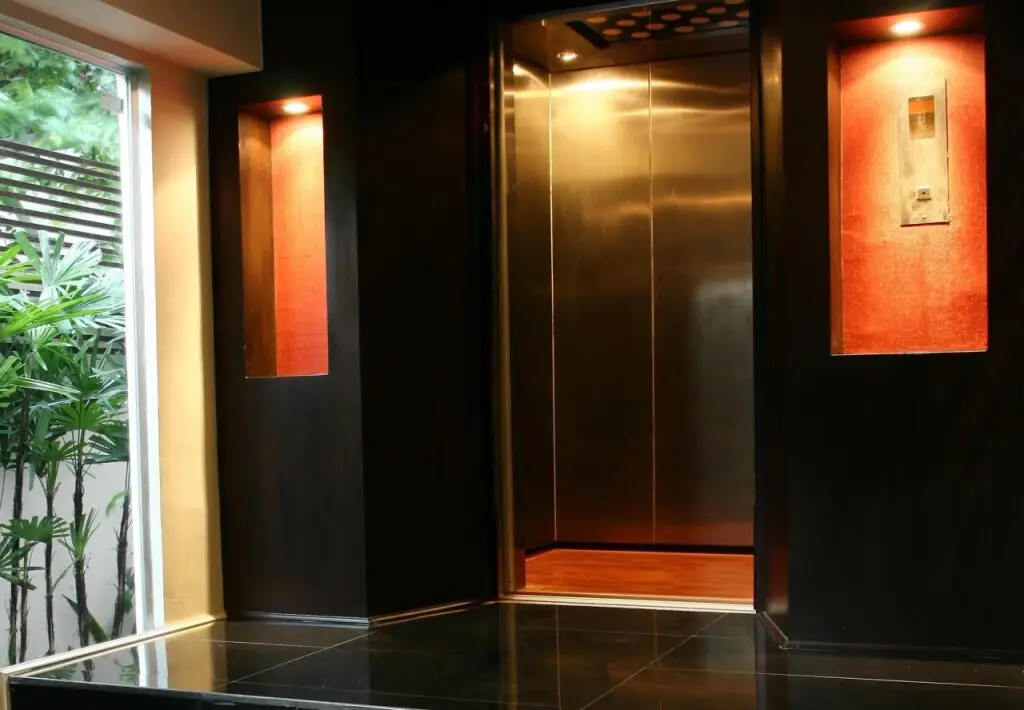 Бангкок: Mirth Sathorn Hotel