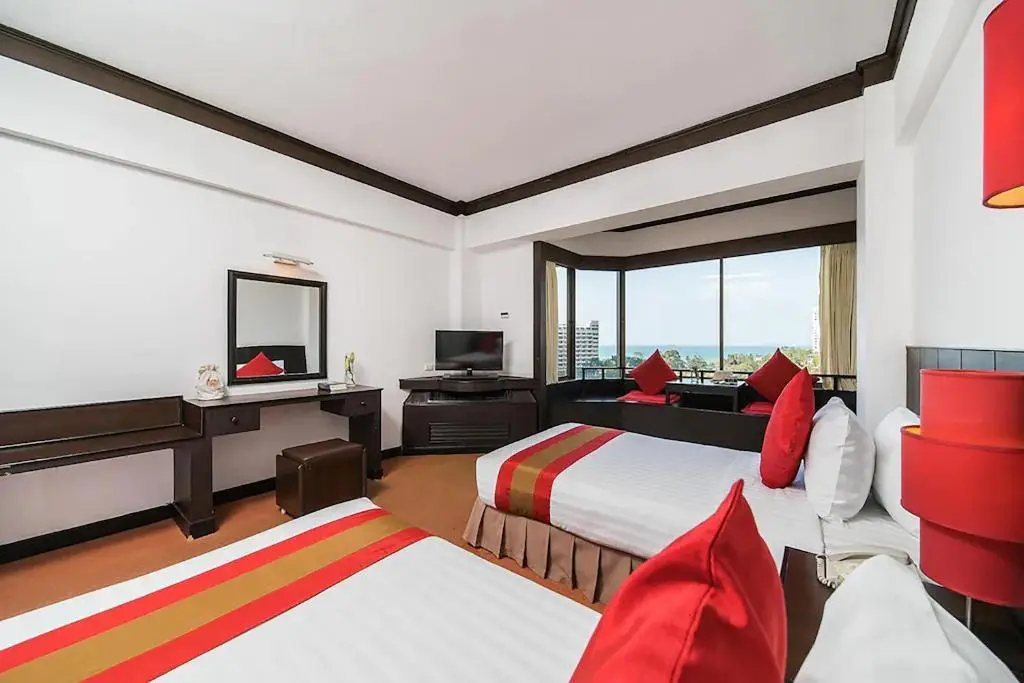 Паттайя: Mountain Beach Resort
