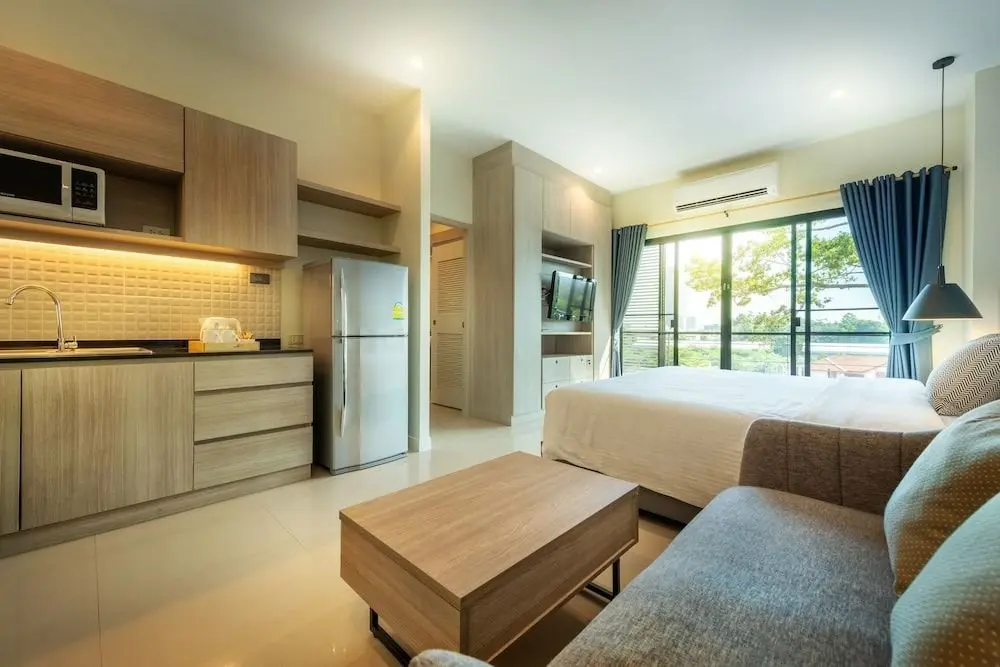 Районг: Aster Residence Rayong