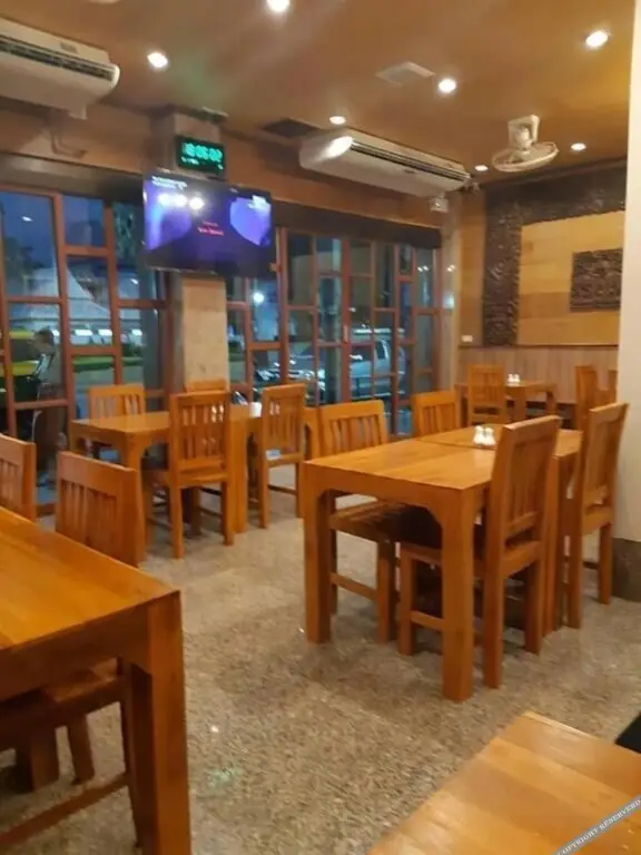 Бангкок: Golden Pagoda Hostel & Cafe