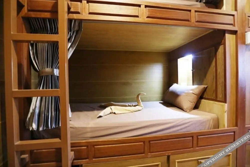 Бангкок: Golden Pagoda Hostel & Cafe