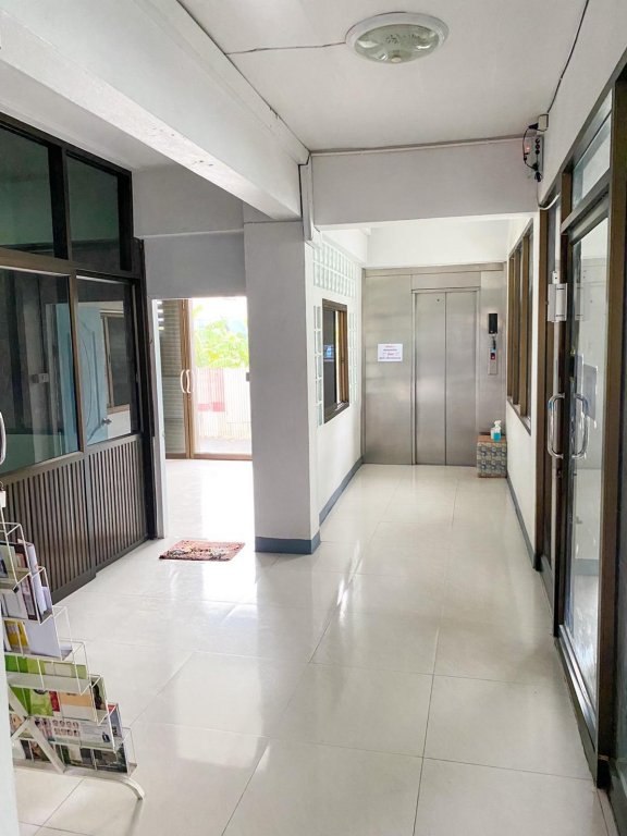 Паккрет: RoomQuest Chaengwattana